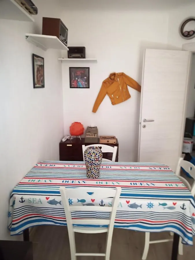 Grand F2 60Mq Centre Antibes, Proche Plages, Commerces, 2 Balcons, Parking, Train, Bus, Deco Vintage, Pet Friendly, Ideal Famille Ou 1-2 Couples