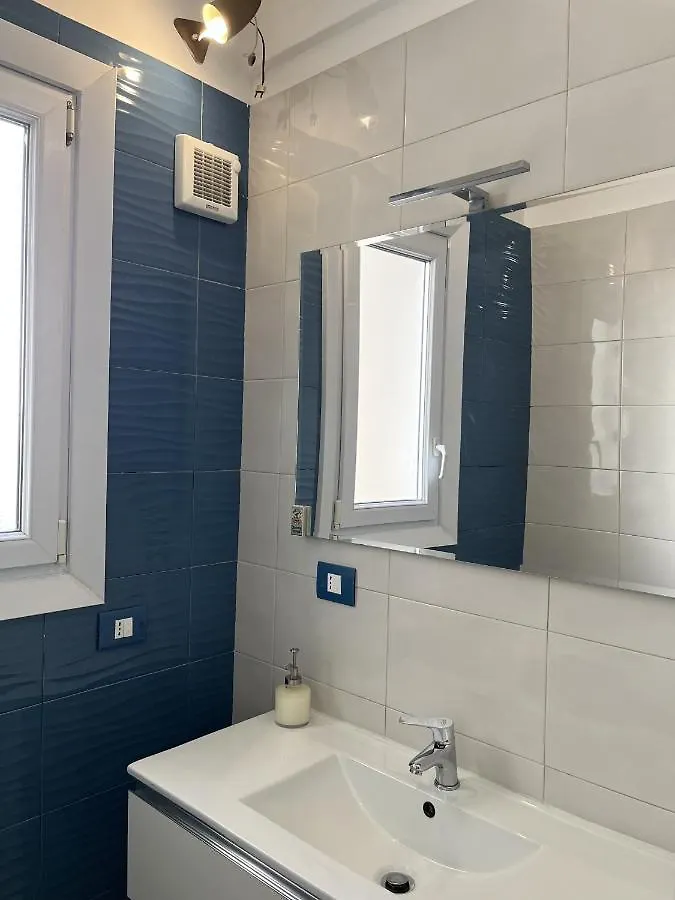 Grand F2 60Mq Centre Antibes, Proche Plages, Commerces, 2 Balcons, Parking, Train, Bus, Deco Vintage, Pet Friendly, Ideal Famille Ou 1-2 Couples Antibes