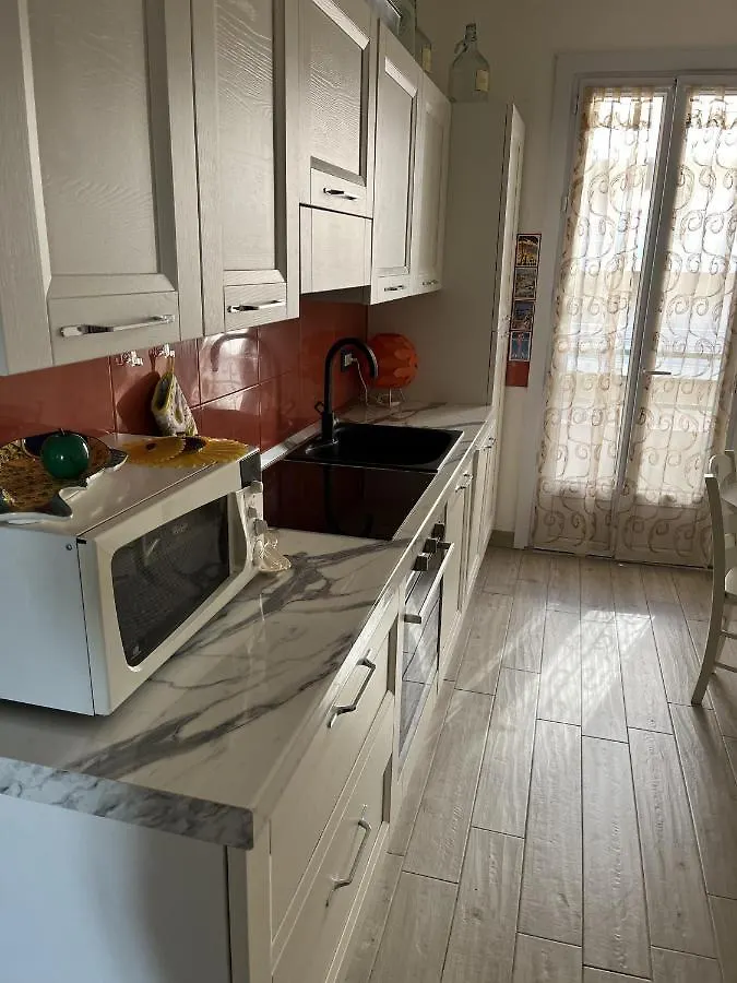 Grand F2 60Mq Centre Antibes, Proche Plages, Commerces, 2 Balcons, Parking, Train, Bus, Deco Vintage, Pet Friendly, Ideal Famille Ou 1-2 Couples